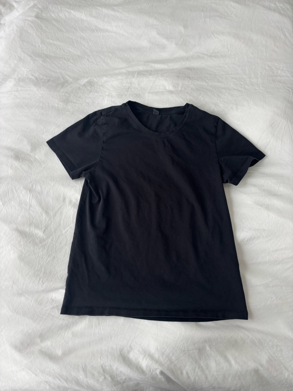 Uniqlo Black Fitted Baby Tee XS Basic Essential